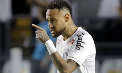 Neymar zədələndi 