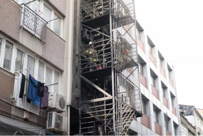 İstanbulda oteldə yanğın: 10-dan çox yaralı var