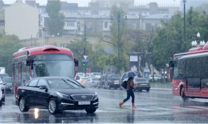 Bakıda leysan, bölgələrdə şimşək və dolu gözlənilir 