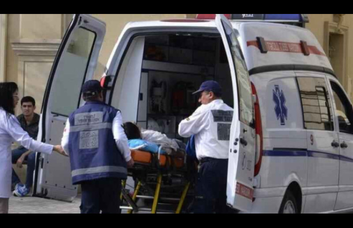 Külək Bakıda 4 nəfəri xəstəxanalıq etdi 