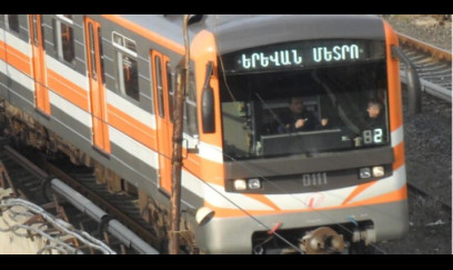 İrəvan metrosunda sərnişin böhranı: Vaqon çatışmazlığı üzə çıxdı