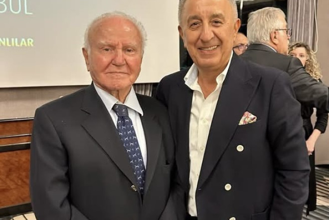 Damarlarında axan qanla fəxr edirdi- İbrahim Nəbioğlu yazır