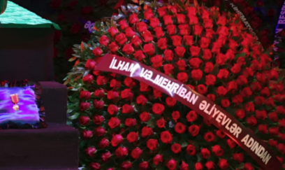 Prezident və birinci xanım Şarovskinin vida mərasiminə əkil göndərdilər 