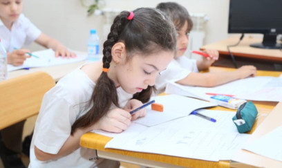 Valideynin təhsili uşağı 4 il qabağa keçirir – NAZİR 