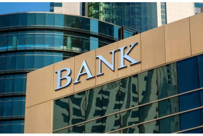 Milyonlar Niyə Banklarda Deyil, Yastıq Altındadır? – İqtisadçının Təhlili
