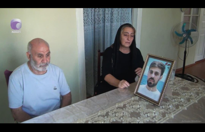 Dənizdə boğulan övladının axtarışlarının davam etdirilməsini istəyirlər - VIDEO