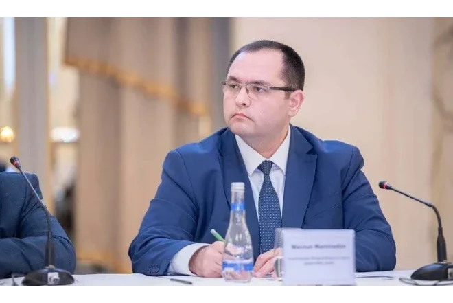 Nazir özünə yeni müşavir təyin etdi 