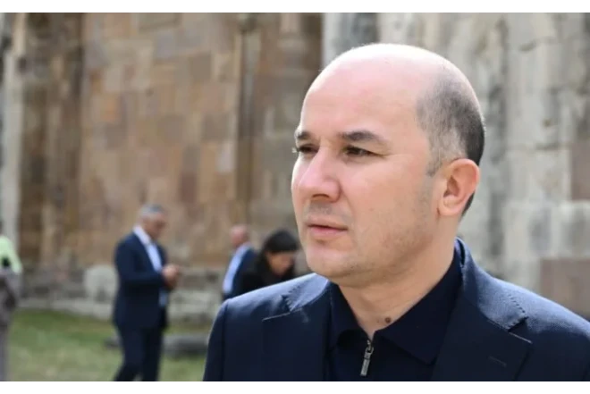 "Şuşaya vurulmuşam" - Səfir 