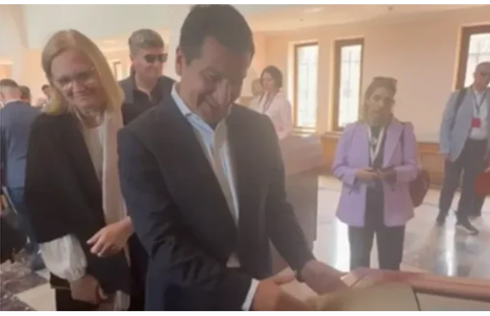 Hikmət Hacıyev erməni saxtakarlığını belə ifşa etdi - VİDEO