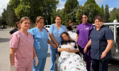 Bərdədə xəstəxananın həyətində doğuş oldu 