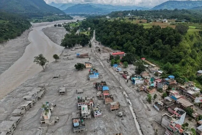 Nepalda daşqınlar nəticəsində ölənlərin sayı 1400-ə yaxınlaşıb 