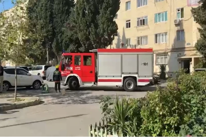 Badamdarda yaşayış binasında partlayış, xəsarət alan var