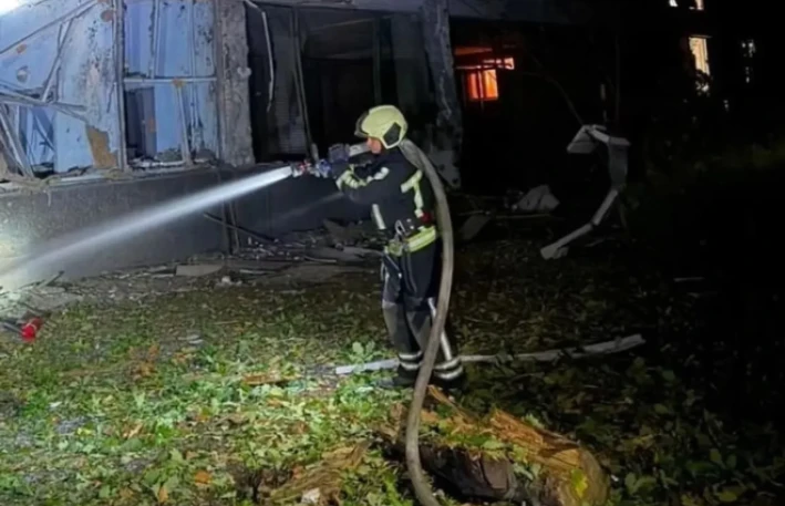 Kiyevə HÜCUM: 12 nəfər yaralanıb, 2-si...
