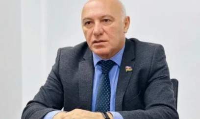 “Şəhərdəki tıxaclara görə vətəndaşlardan üzr istəməlidirlər” - Deputat