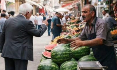 Bakıda deputatla qarpızsatan arasında KURYOZ İNSİDENT: "Dörd balam çörəksiz qaldı" - FOTO/VİDEO