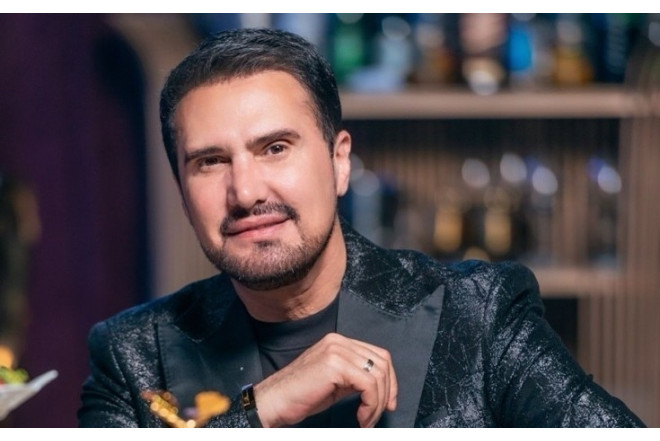 Nadir Qafarzadə: “Hələ “iPhone 13”də qalan mən...” - FOTO