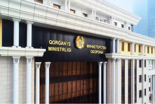 Qazaxıstanın yeni müdafiə naziri oldu 