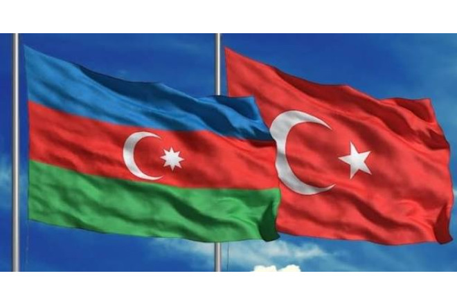 Qardaş dediyin nə, yağdırılan hədyanlar nə..? 