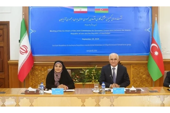 Şahin Mustafayev iranlı nazirlə görüşdü 