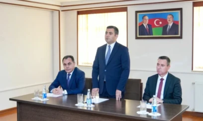 Yeni nazir kollektivə təqdim edildi 