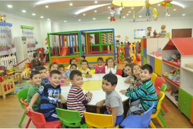 Azərbaycanda bağçalara maraq artır: Valideynlər dövlət, yoxsa özəl bağçaya üstünlük verir?