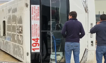 Sədərəkdə sərnişin avtobusu aşıb - Yaralılar var
