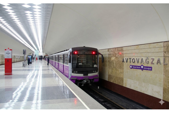 Metroda halı pisləşən kişi öldü 
