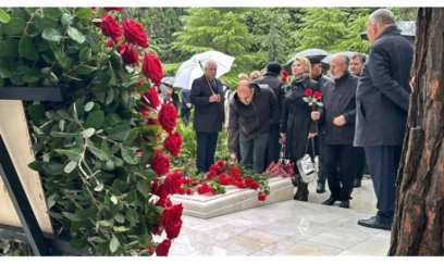 İlyas Əfəndiyevin məzarı ziyarət olunub - FOTOLAR 