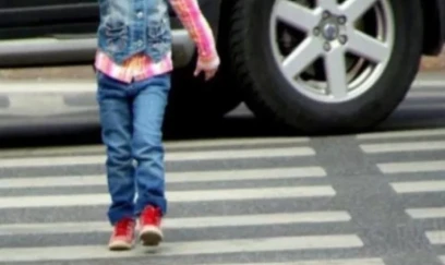 Qubada FACİƏ: maşın vuran 13 yaşlı qızı xilas edə bilmədilər