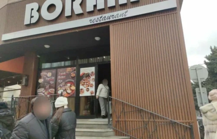 Boranı restoranında biabırçılıq: köhnə və kəskin iyli qida təqdim olunub