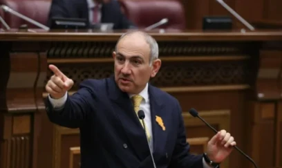 Paşinyan erməni deputatı partiyasından qovdu 