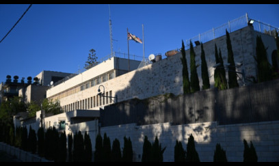 Britaniya Qüdsdəki konsulluğunu boşaldır: 20 diplomat gedir
