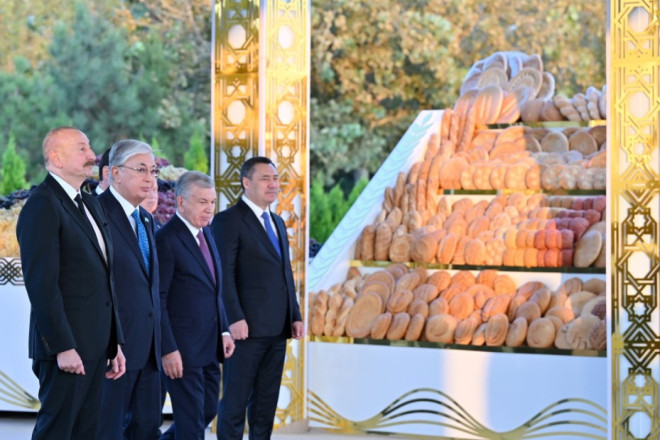 Prezident İlham Əliyev MDB Ölkələrinin Milli Kulinariya Festivalı ilə tanış olub, rəsmi qəbulda iştirak edib 