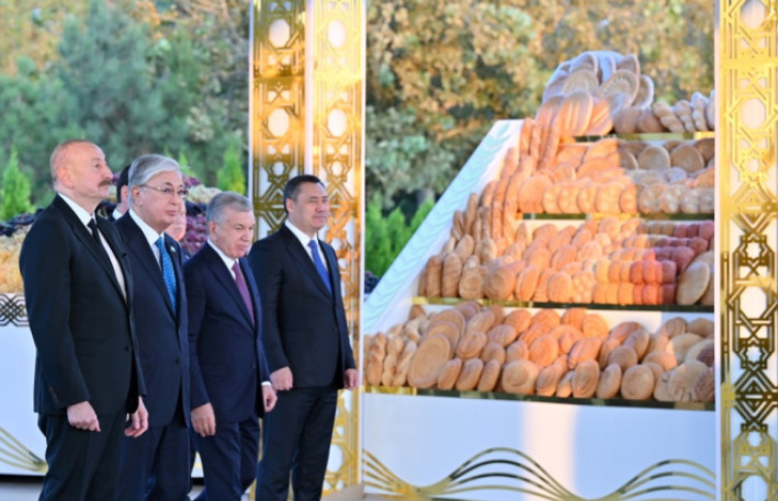 Prezident İlham Əliyev MDB Ölkələrinin Milli Kulinariya Festivalı ilə tanış olub, rəsmi qəbulda iştirak edib 