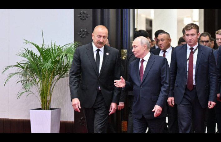 Putin MDB sammitində İlham Əliyevlə ayaqüstü söhbət edib