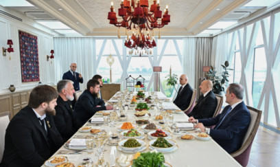 Prezident Kadırovla nahar edib - FOTOLAR