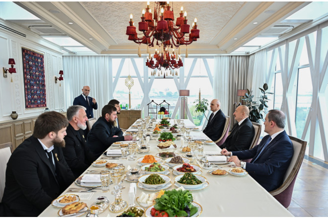 Prezident Kadırovla nahar edib - FOTOLAR