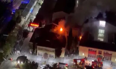 İstanbulda xəstəxanada yanğın başlayıb, xəstələr …