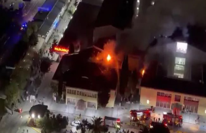 İstanbulda xəstəxanada yanğın başlayıb, xəstələr …