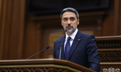 Ermənistan Konstitusiya Məhkəməsi Paşinyanı qoruyur 