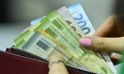 Azərbaycanda maaşlar artıb 