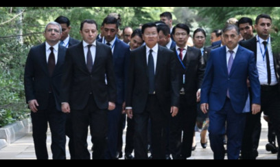 Laos Prezidenti Fəxri xiyabanı ziyarət edib