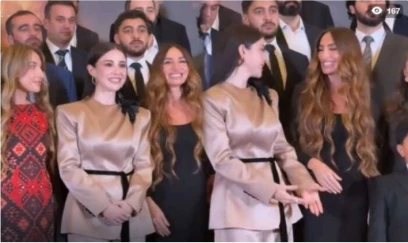 Arzu Əliyevadan Özgeyə: Çox gözəlsən