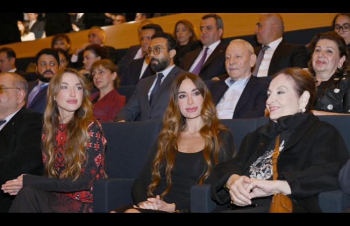 Arzu və Alyona Əliyevalar "44" bədii filminin premyerasında - FOTOLAR