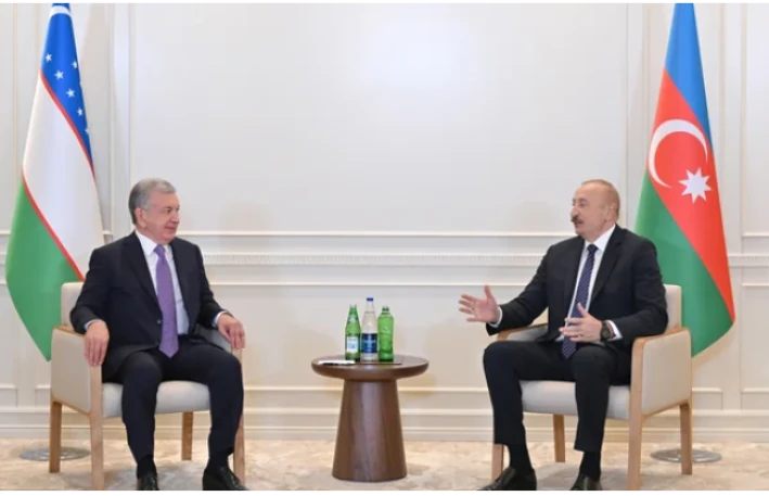 İlham Əliyev Özbəkistan Prezidenti ilə görüşüb 