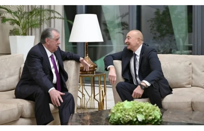 İlham Əliyev Tacikistan prezidenti ilə görüşdü 
