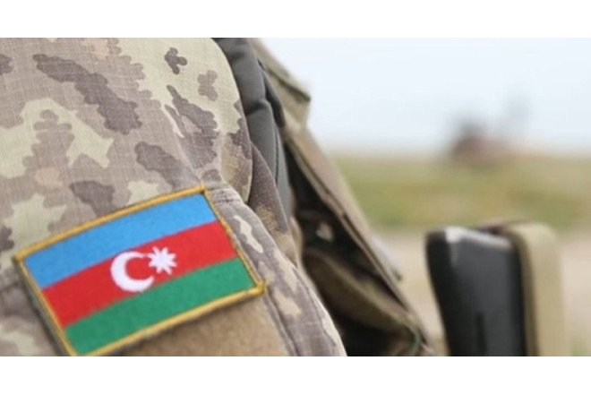Azərbaycanda hərbçilərin maaşı artır 