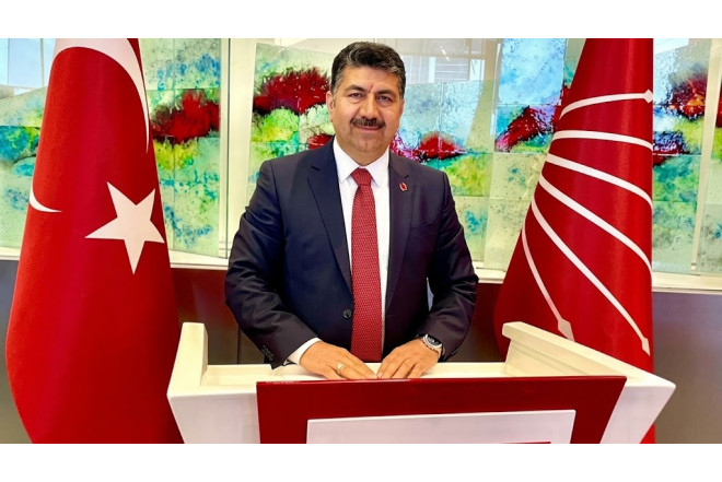 Azərbaycan türkiyəli jurnalisti beynəlxalq axtarışa verdi 