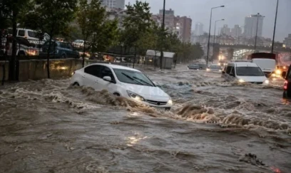 İstanbulda seldə ölənlərin sayı 5 nəfərə çatıb 