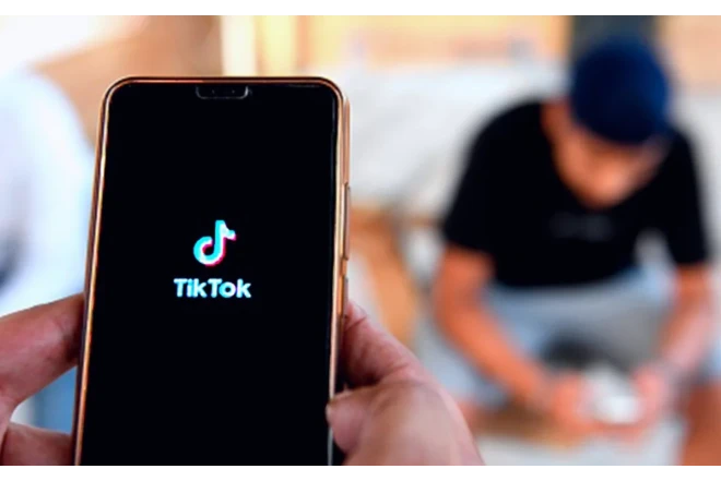 “Tiktok” vasitəsilə kredit götürmək istədi, başına iş gəldi 
